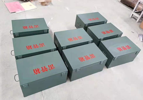 祁县炸药箱和雷管箱一般是怎么存放的？